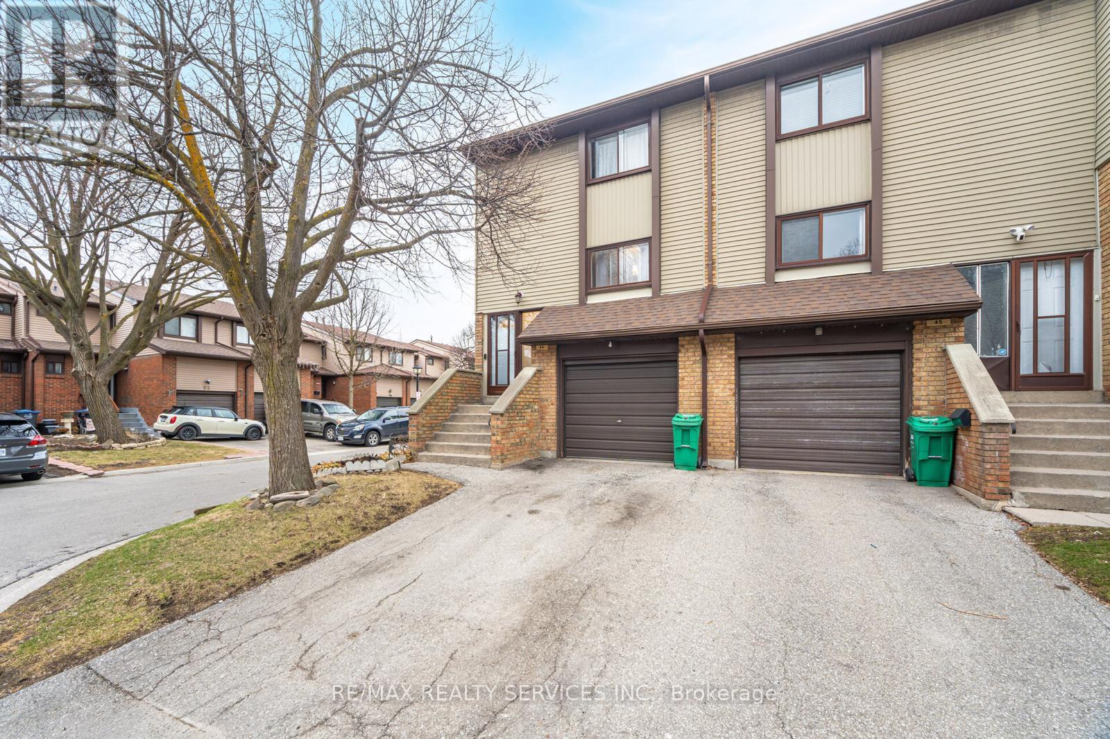 Property at 44 CARLETON PLACE image 5