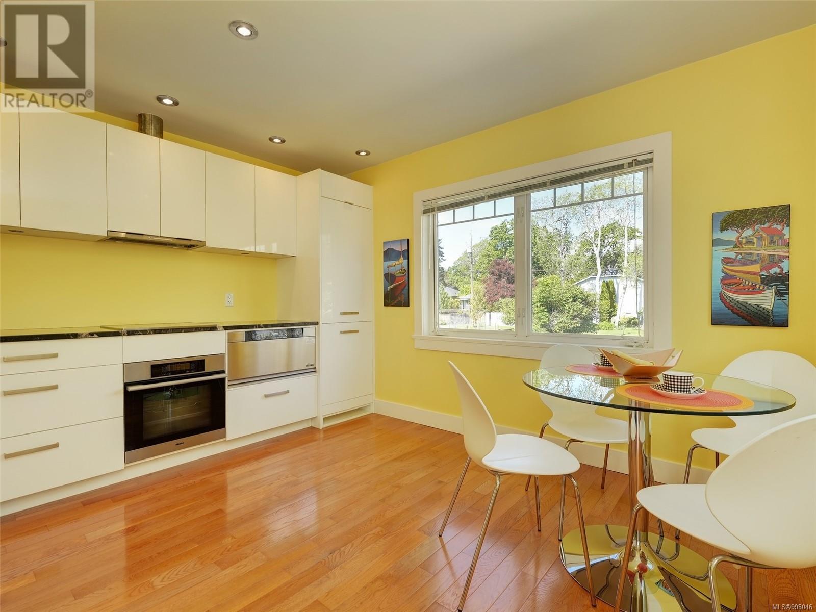 Property at 1865 Quamichan St image 5