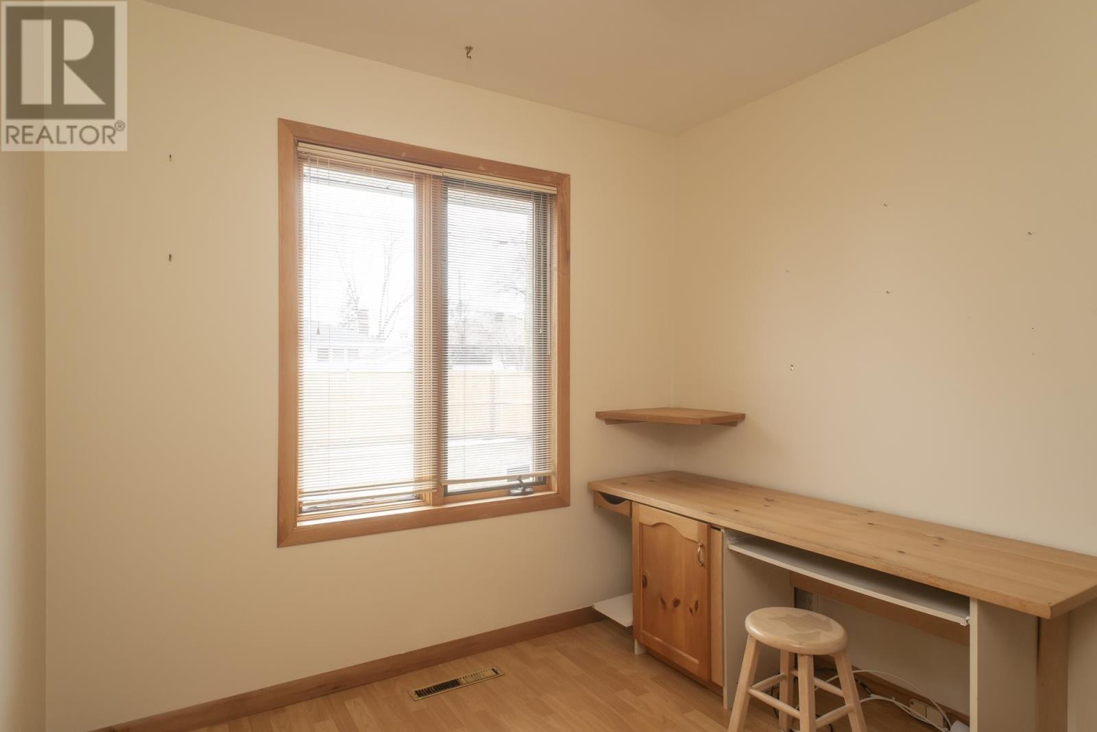120 Elmwood Cres, Thunder Bay, Ontario  P7E 6A7 - Photo 21 - TB250933