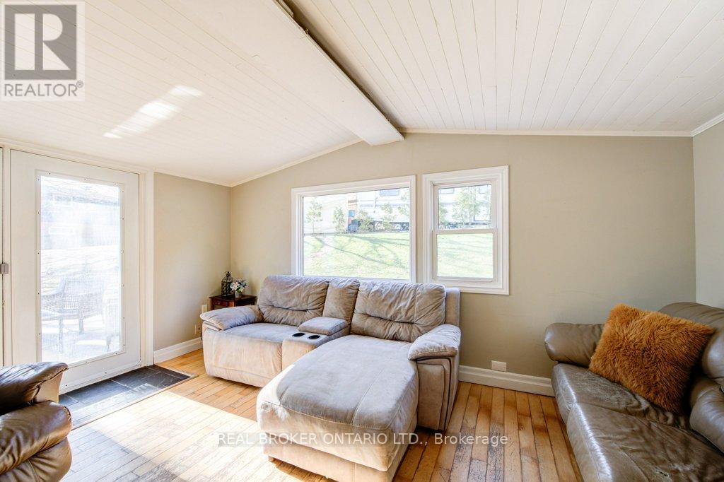 684743 Hwy 2, East Zorra-Tavistock, Ontario  N4S 7S7 - Photo 24 - X12131643