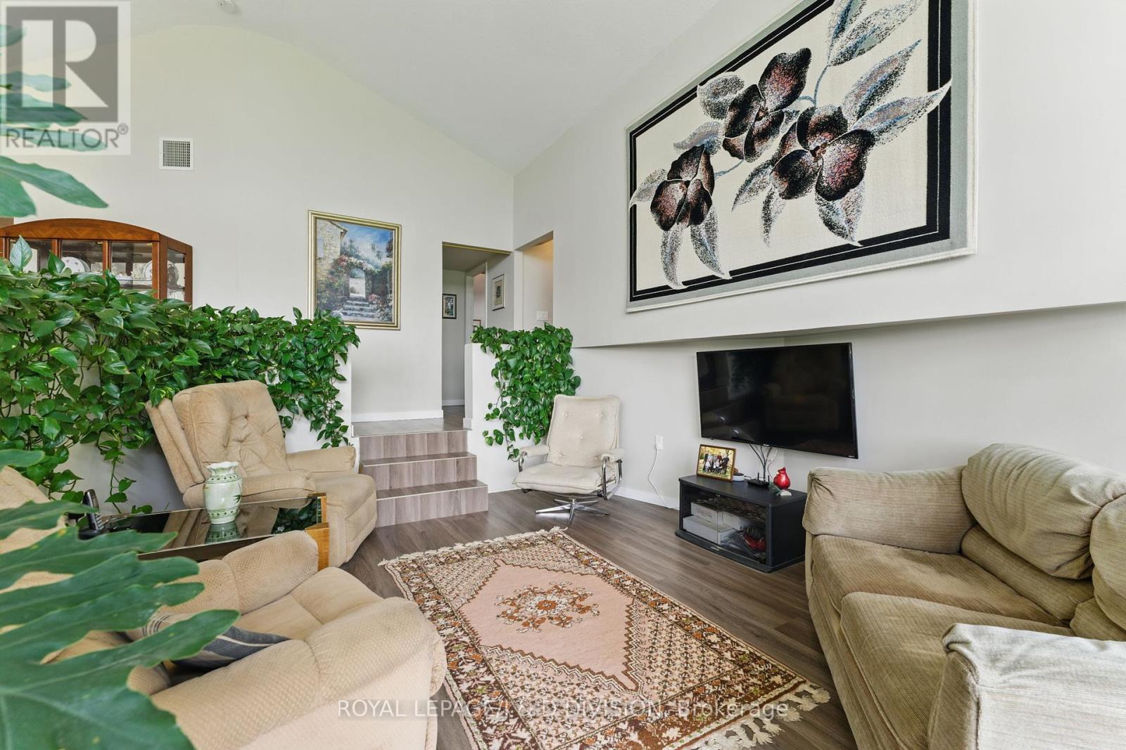 Property at 295 BRANT ROAD image 5