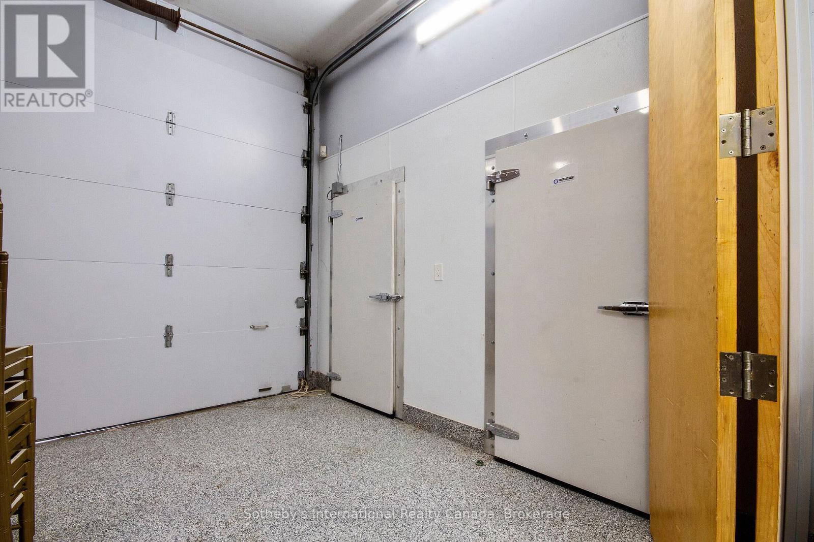 109 St. Paul Crescent, St. Catharines, Ontario  L2S 1M3 - Photo 37 - X12131919