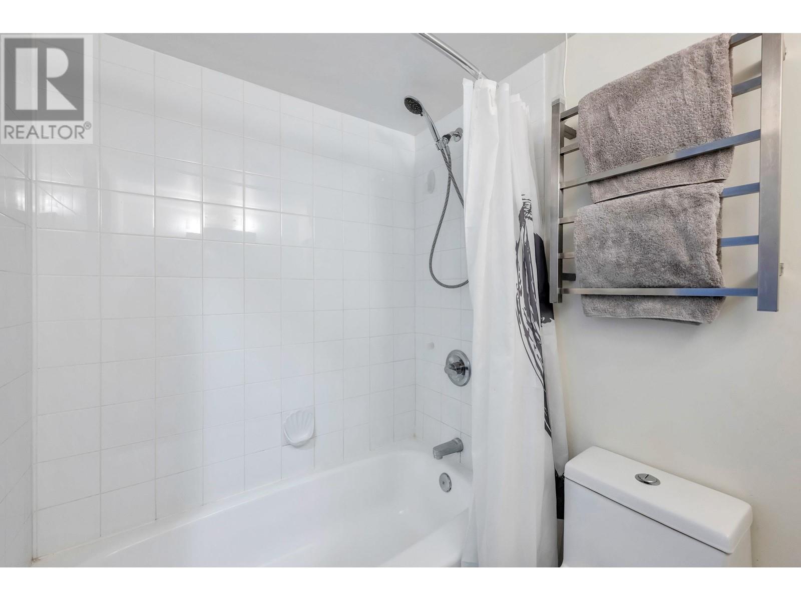 205 428 Agnes Street, New Westminster, British Columbia  V3L 1G1 - Photo 10 - R2995605
