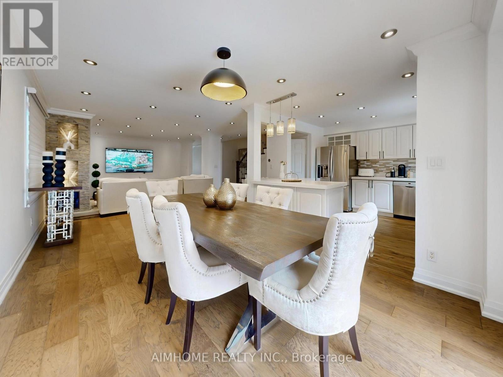 Property at 65 WESTHAMPTON DRIVE image 2