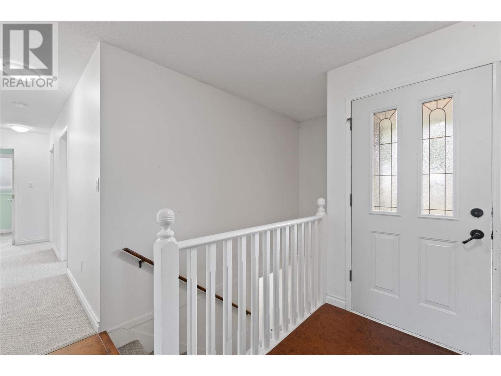 Property at 5091 Lakeshore Road NE image 5