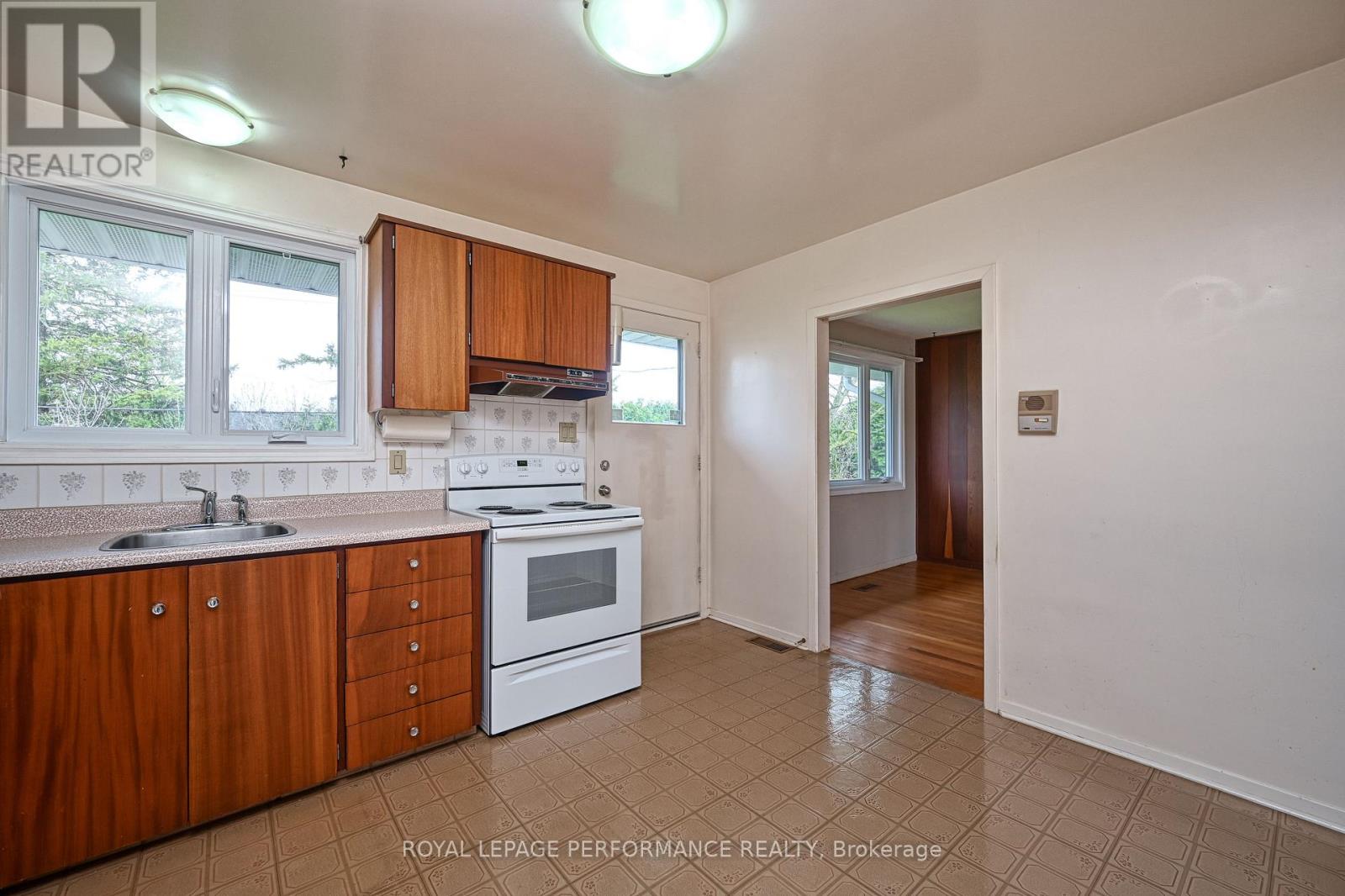 3036 Linton Road, Ottawa, Ontario  K1V 8H3 - Photo 17 - X12131952