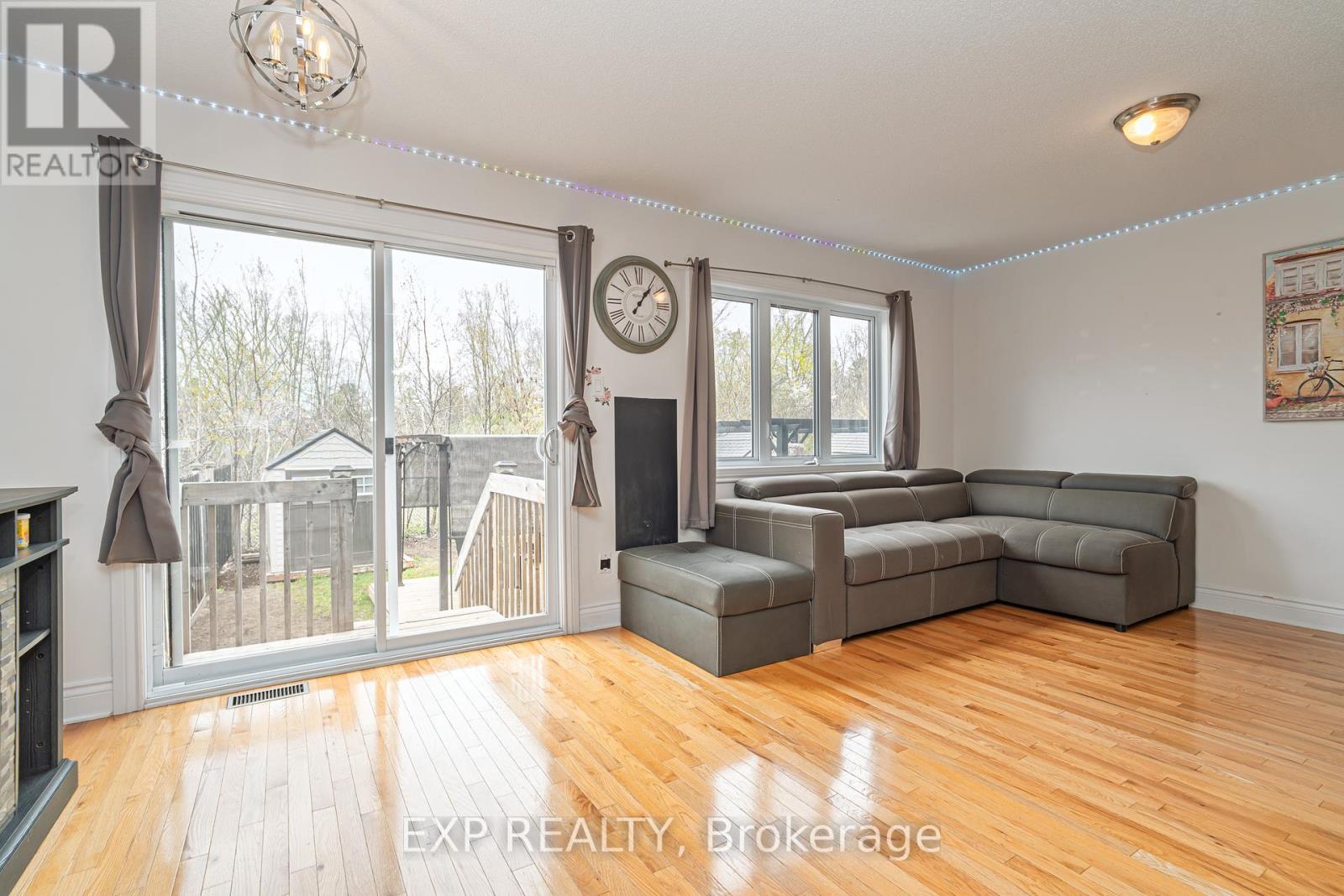2353 Marble Crescent, Clarence-Rockland, Ontario  K4K 0H1 - Photo 10 - X12131984