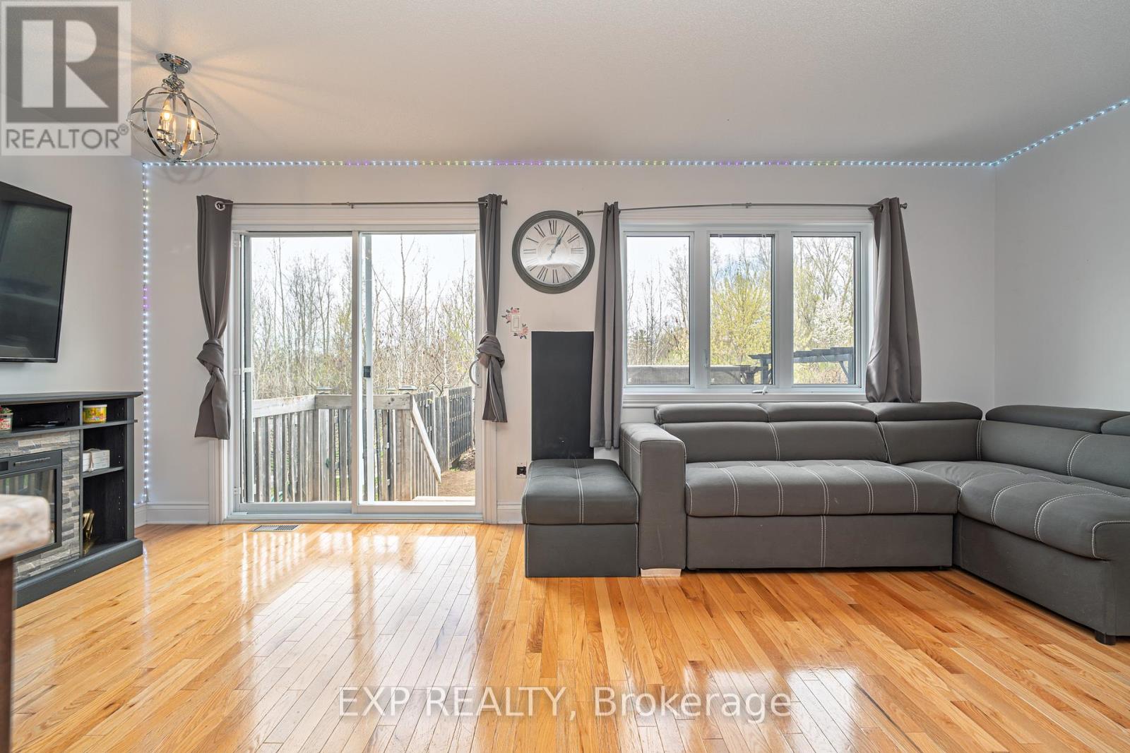 2353 Marble Crescent, Clarence-Rockland, Ontario  K4K 0H1 - Photo 11 - X12131984