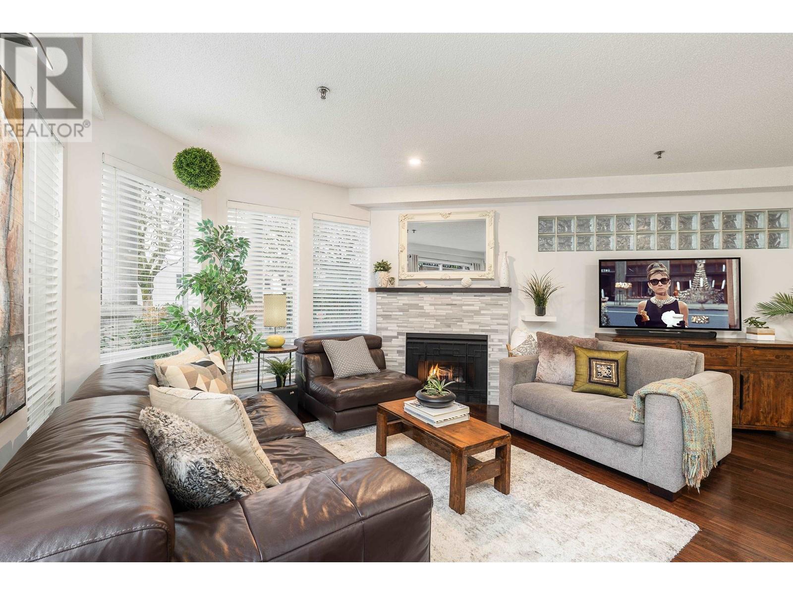 104 1988 Maple Street, Vancouver, British Columbia  V6J 3T1 - Photo 2 - R2998931