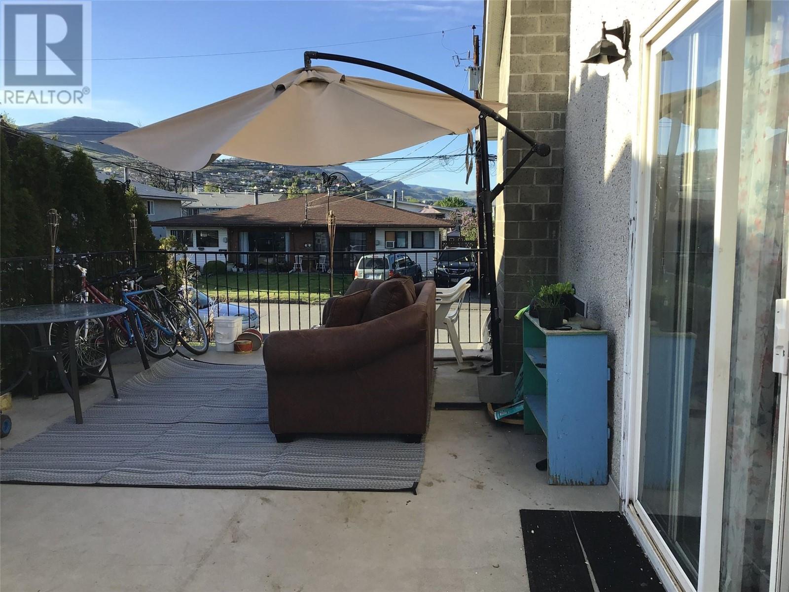 Property at 645 Courtenay Crescent image 5