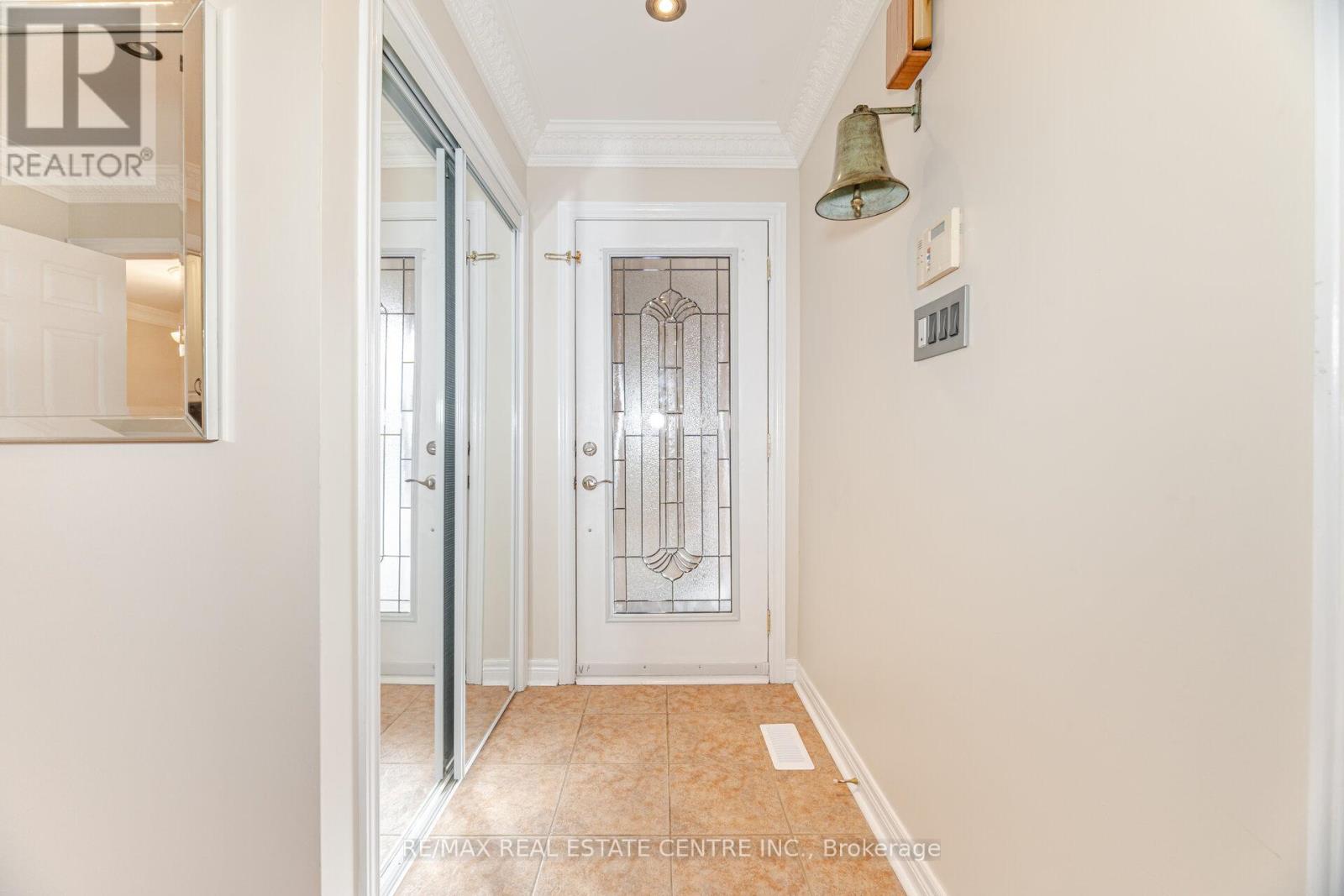 Property at 21 FALSTAFF ROAD image 4