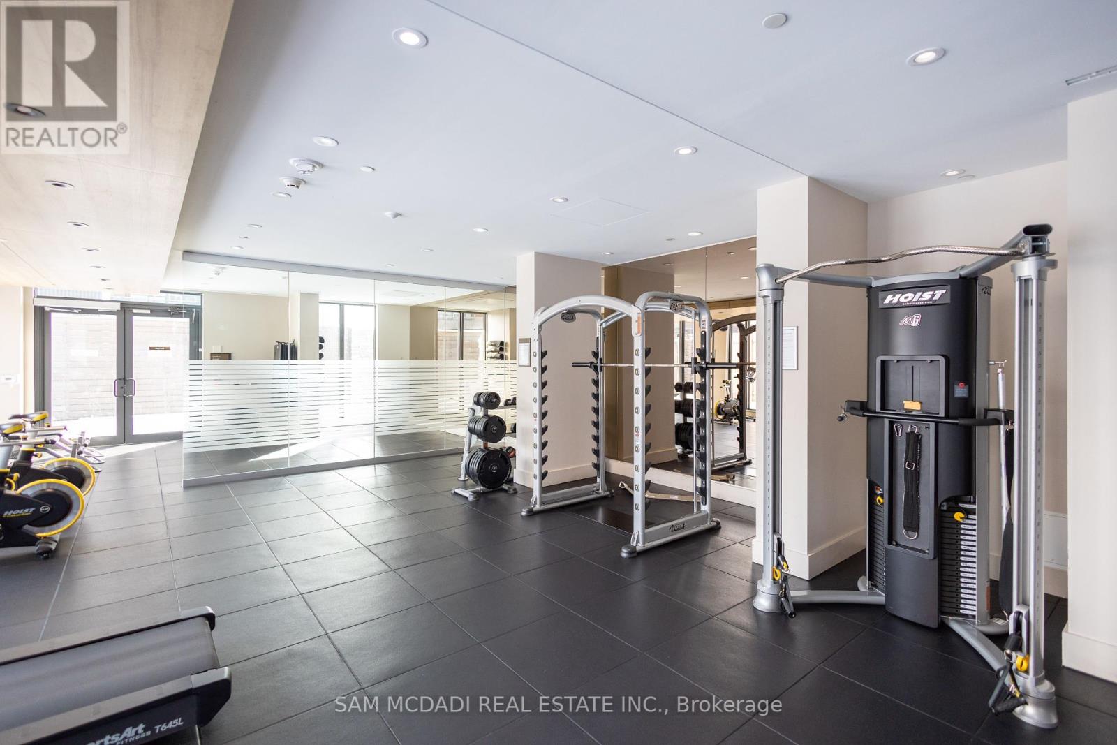 321 - 21 Park Street E, Mississauga, Ontario  L5G 1L7 - Photo 21 - W12131881