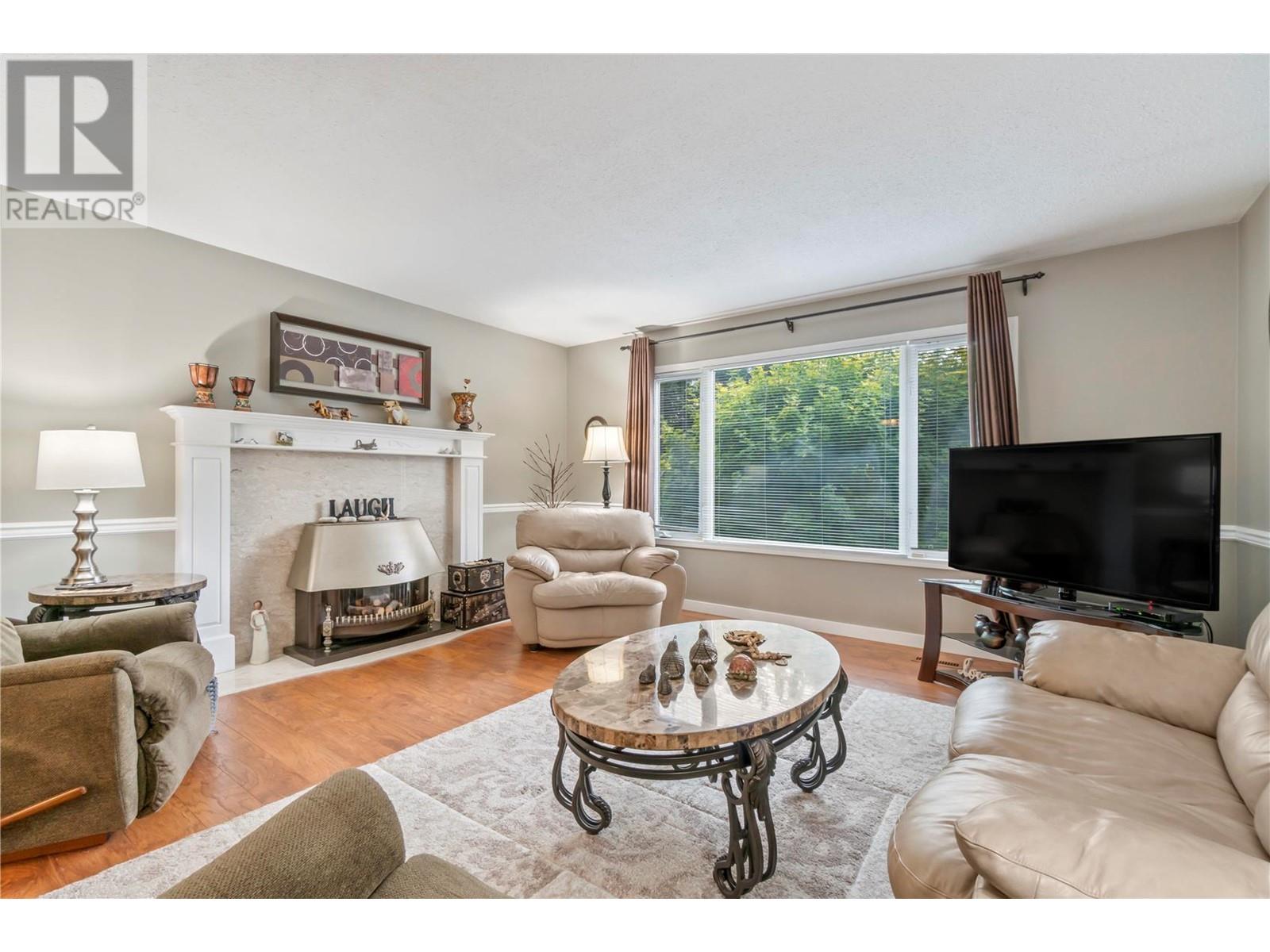 930 Hickory Road, Kelowna, British Columbia  V1X 4K7 - Photo 3 - 10346584
