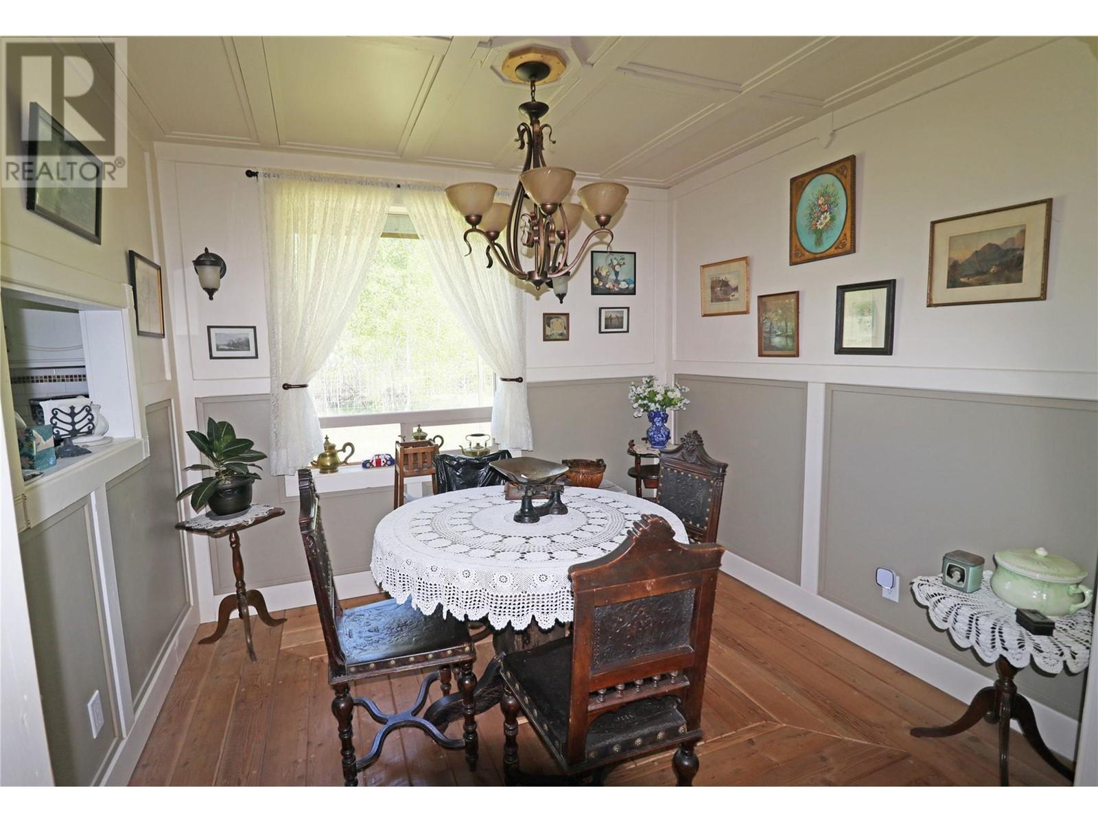 5818 17th Street, Grand Forks, British Columbia  V0H 1H0 - Photo 12 - 10346843