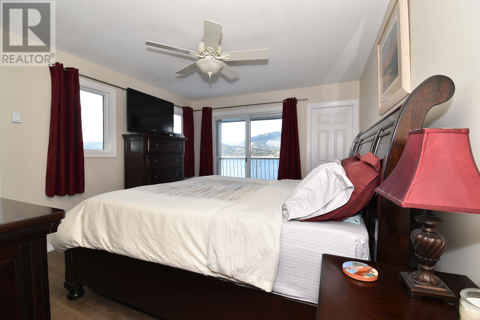 3181 Eagle Bay Road, Eagle Bay, British Columbia  V0E 1H1 - Photo 26 - 10305725