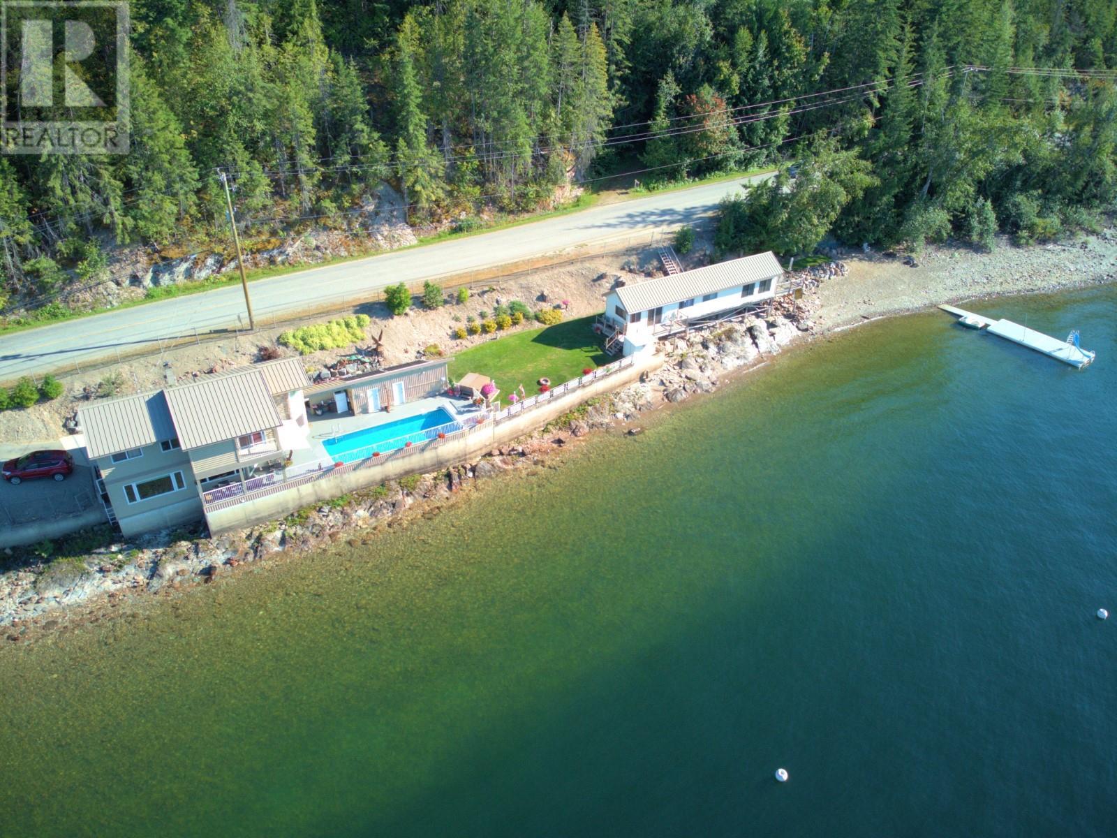 3181 Eagle Bay Road, Eagle Bay, British Columbia  V0E 1H1 - Photo 9 - 10305725