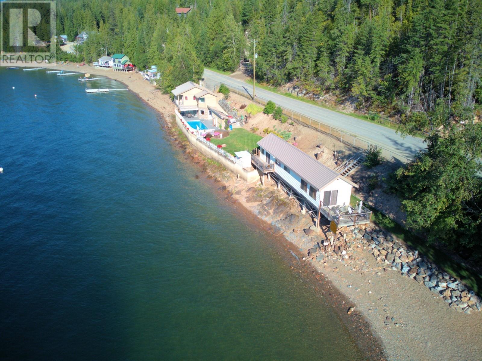3181 Eagle Bay Road, Eagle Bay, British Columbia  V0E 1H1 - Photo 11 - 10305725