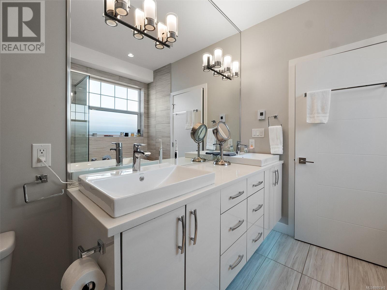 912 Randall Pl, Langford, British Columbia  V9B 5W1 - Photo 27 - 995340