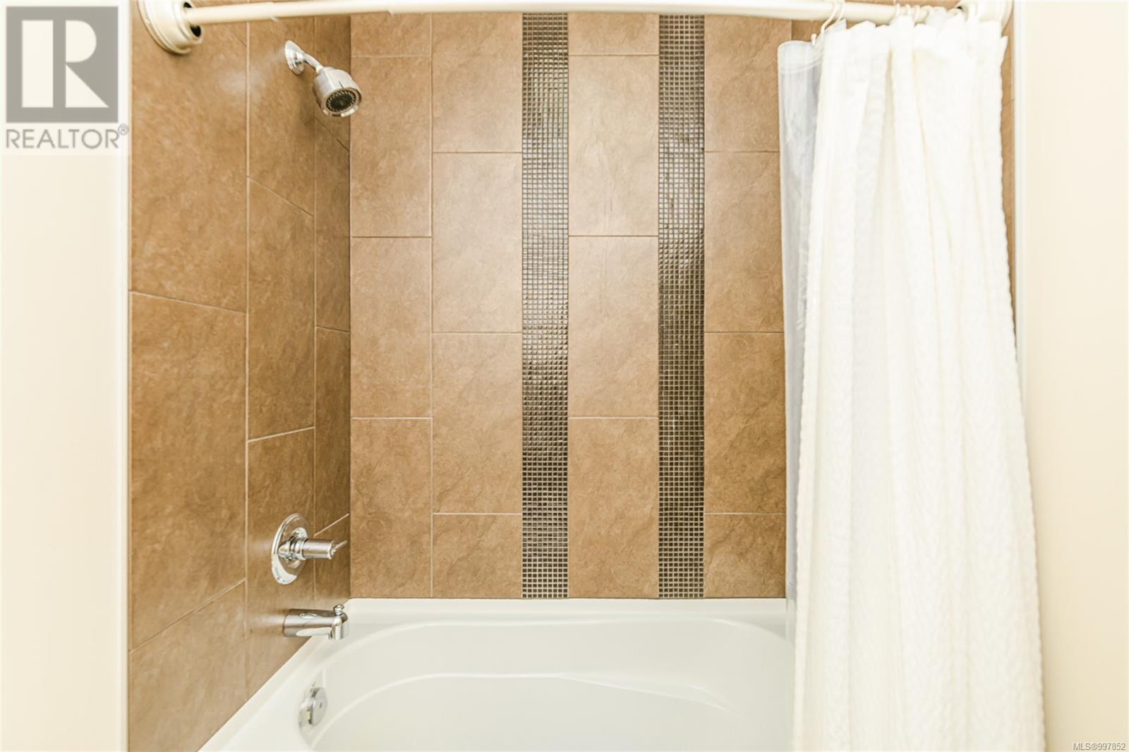 1074 Verdier Ave, Central Saanich, British Columbia  V8M 2H1 - Photo 38 - 997852