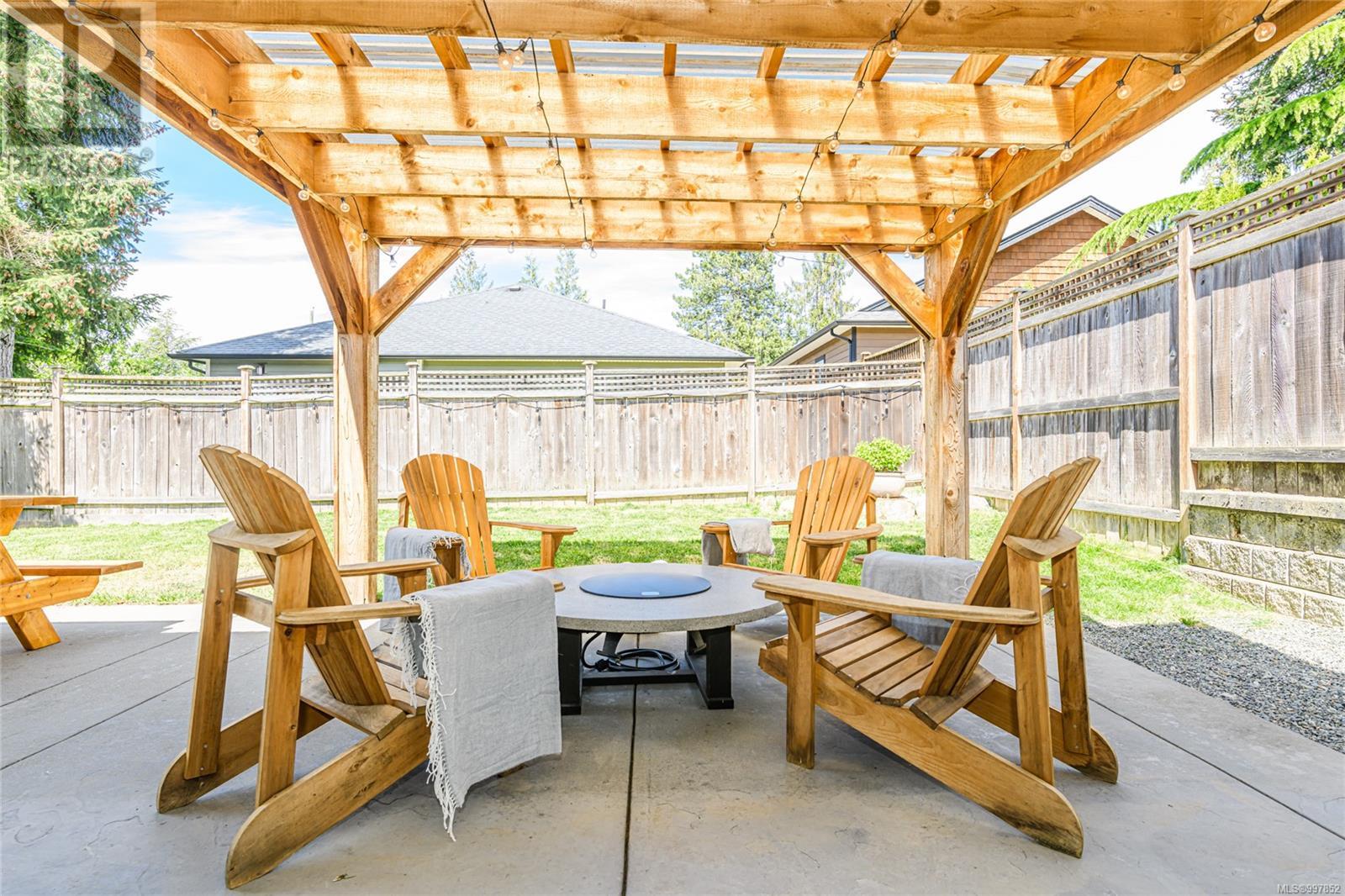 Property at 1074 Verdier Ave image 5