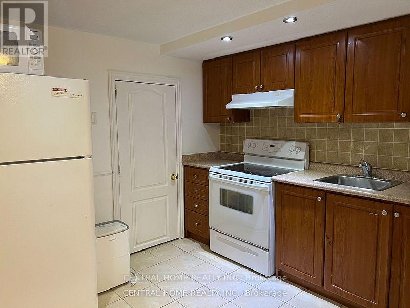 Bsmt - 20 Goulding Avenue, Toronto, Ontario  M2M 1K9 - Photo 3 - C12131929