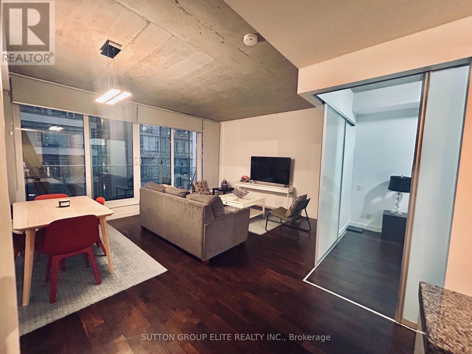 406 - 75 Portland Street, Toronto, Ontario  M5V 2M9 - Photo 7 - C12132021