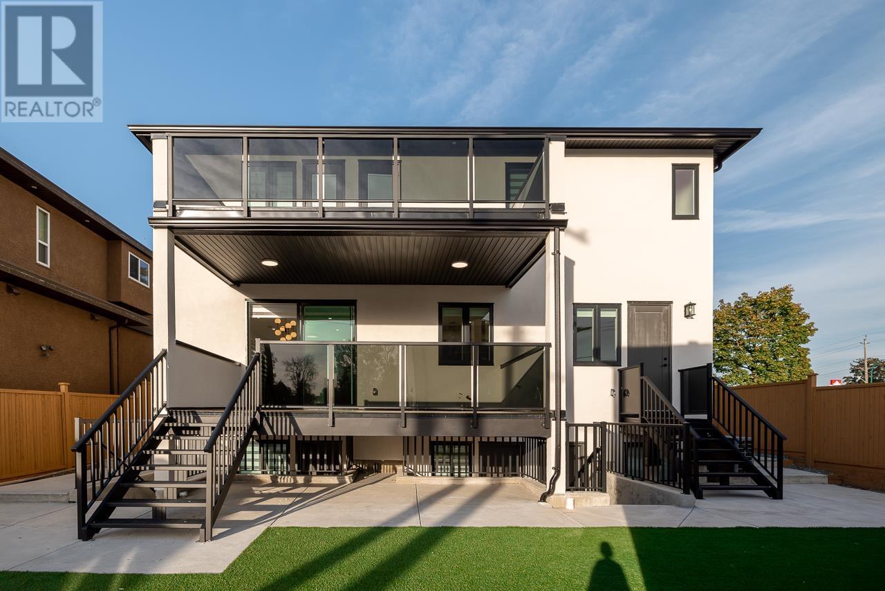 Listing Picture 5 of 38 : 7867 CANADA WAY, Burnaby / 本拿比 - 魯藝地產 Yvonne Lu Group - MLS Medallion Club Member