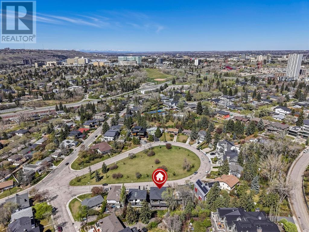 Property at 4 Hawthorne Crescent NW image 3