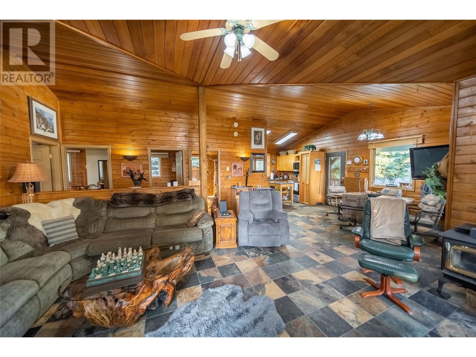 6291 Tie Lake Shore Road N, Jaffray, British Columbia V0B 1T0 - Photo 12 - 10346808