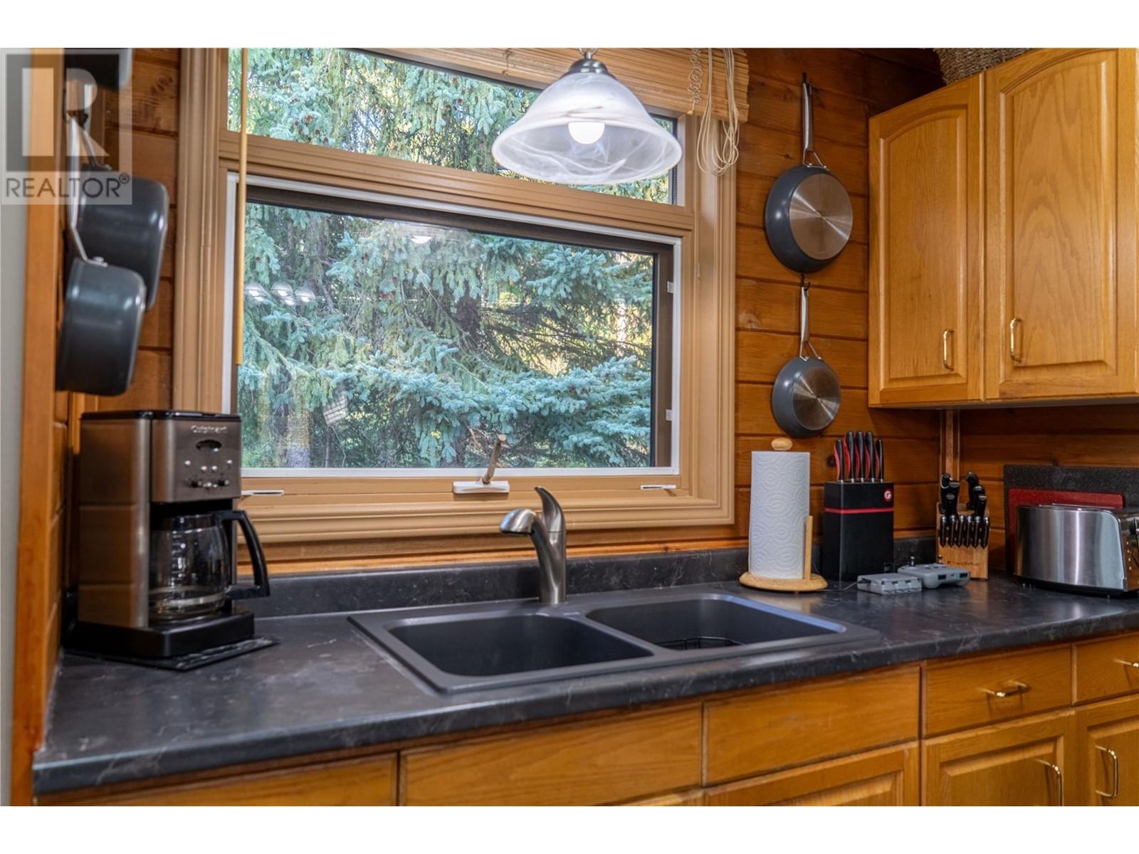 6291 Tie Lake Shore Road N, Jaffray, British Columbia V0B 1T0 - Photo 17 - 10346808