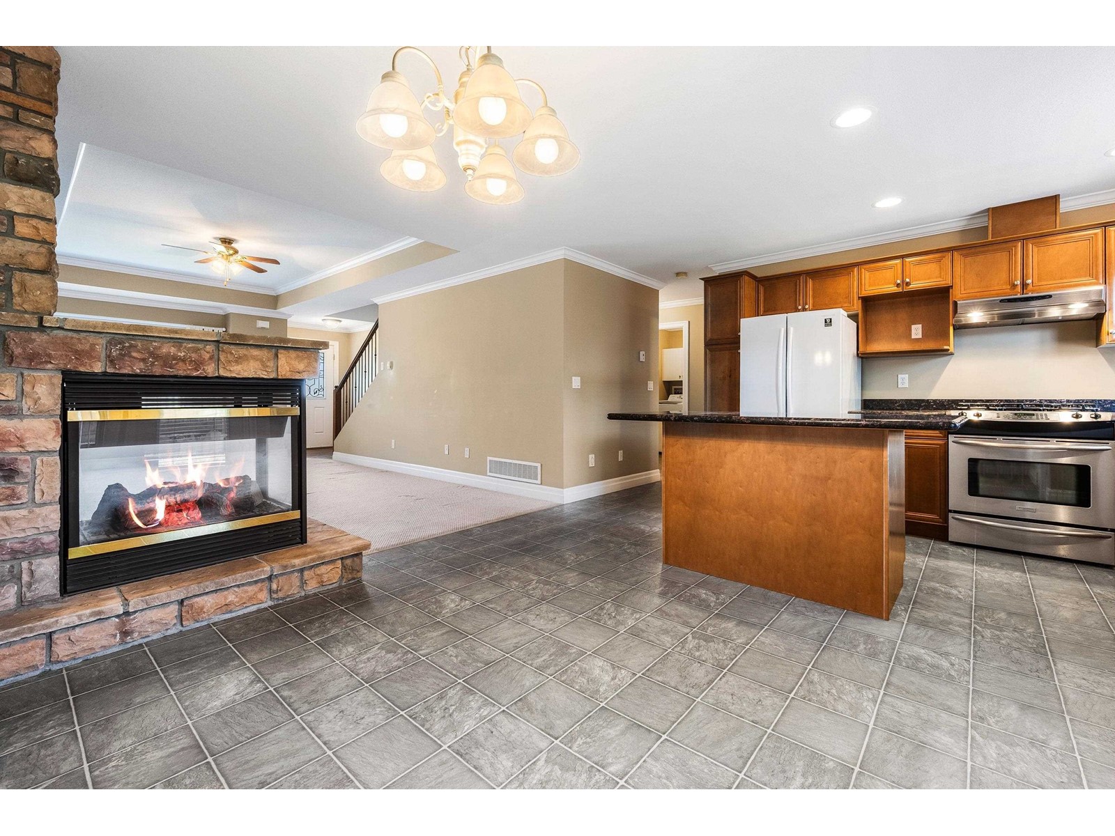 2 6449 Blackwood Lane, Sardis South, Chilliwack, British Columbia  V2R 5X5 - Photo 5 - R2998930