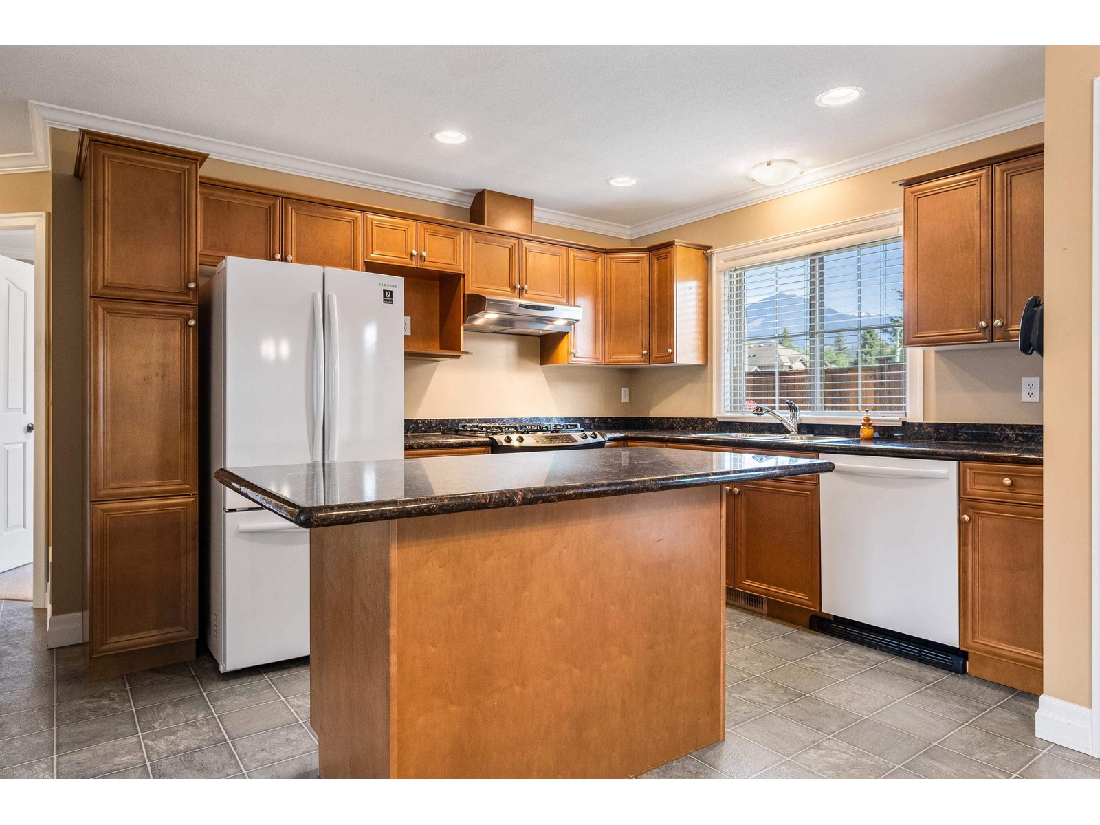 2 6449 Blackwood Lane, Sardis South, Chilliwack, British Columbia  V2R 5X5 - Photo 4 - R2998930
