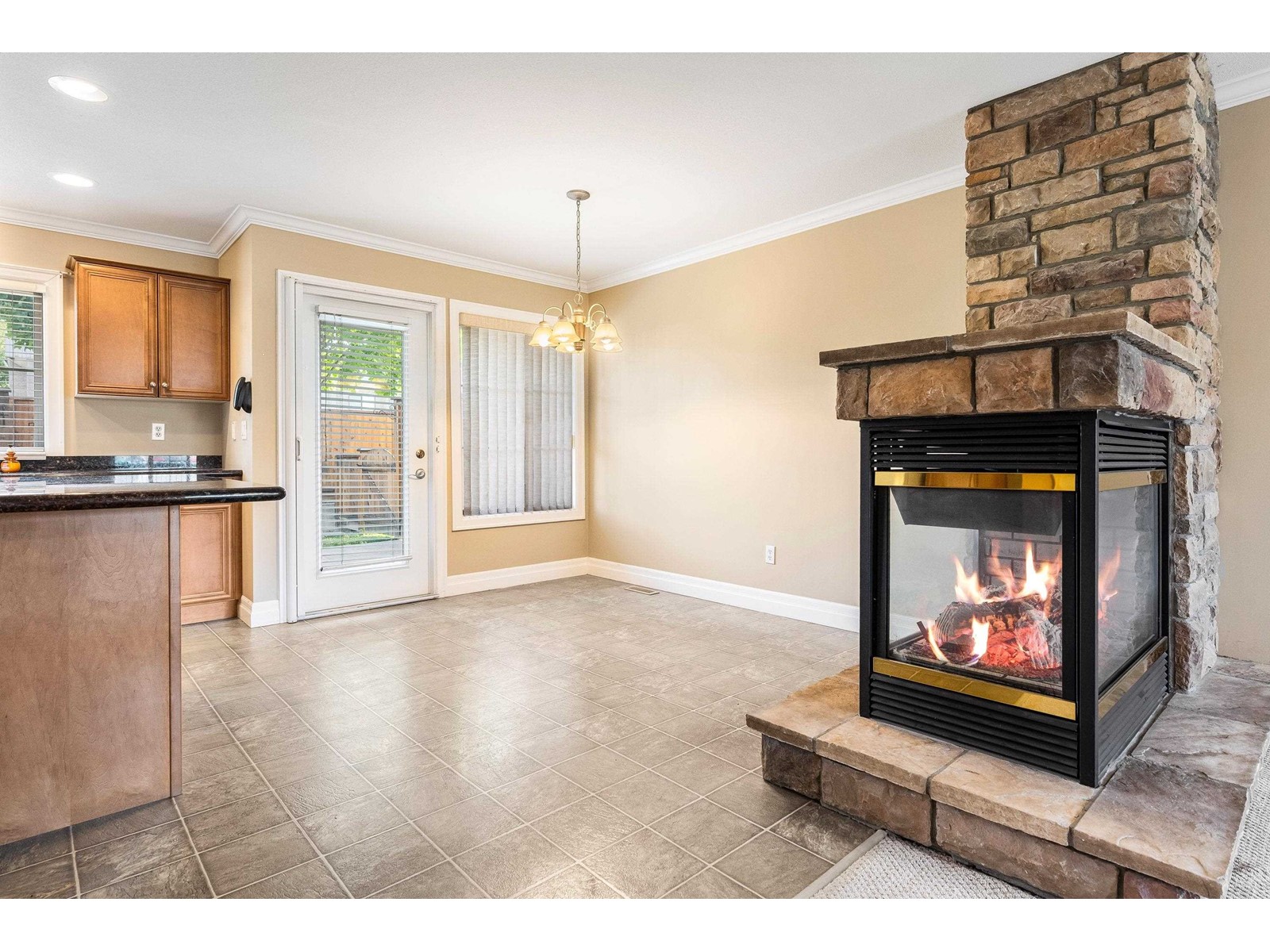 2 6449 Blackwood Lane, Sardis South, Chilliwack, British Columbia  V2R 5X5 - Photo 11 - R2998930
