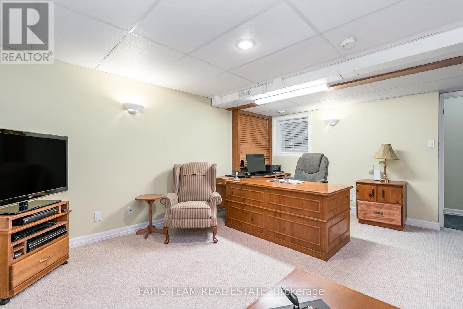 220 Gilwood Park Drive, Penetanguishene, Ontario  L9M 1Z6 - Photo 17 - S12131922
