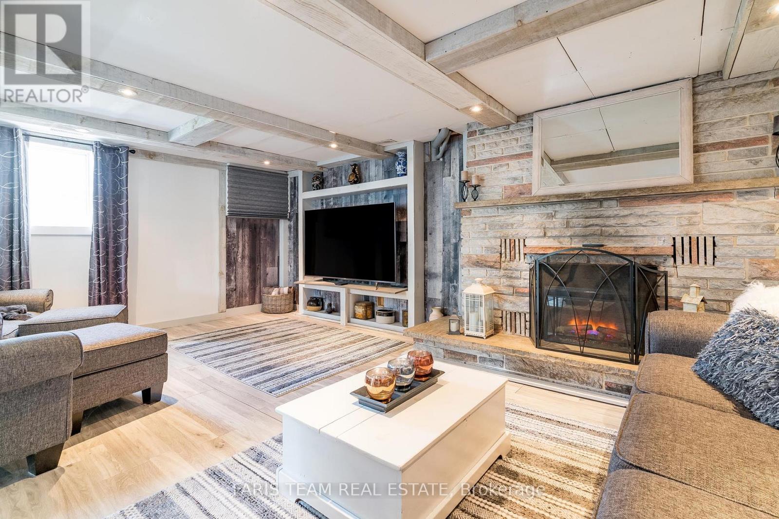 2447 Ridge Road W, Oro-Medonte, Ontario  L0L 2L0 - Photo 17 - S12132019
