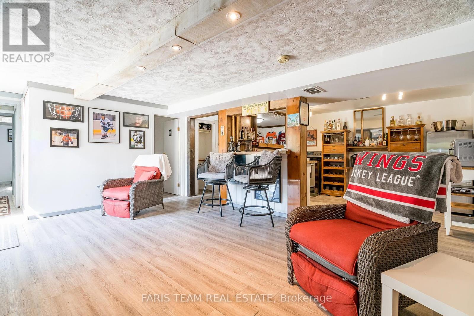 2447 Ridge Road W, Oro-Medonte, Ontario  L0L 2L0 - Photo 20 - S12132019