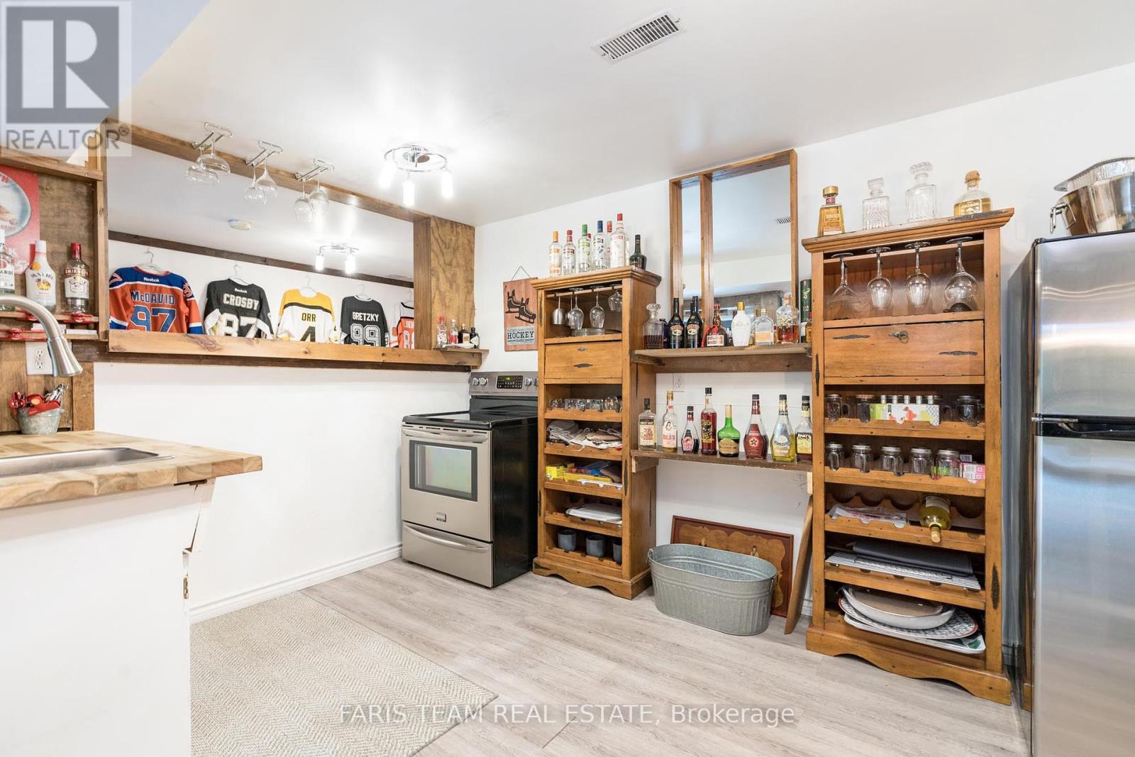 2447 Ridge Road W, Oro-Medonte, Ontario  L0L 2L0 - Photo 21 - S12132019