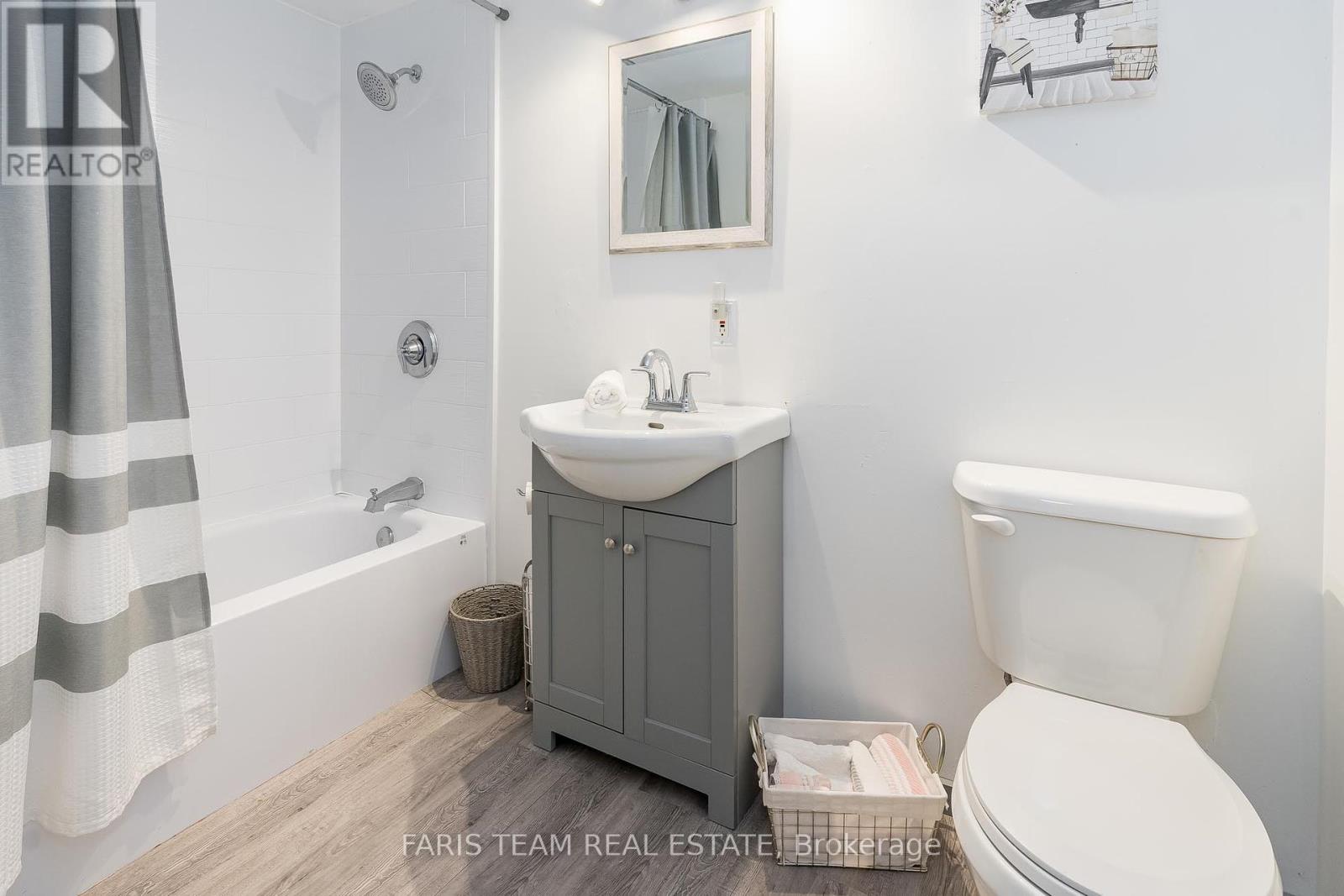 2447 Ridge Road W, Oro-Medonte, Ontario  L0L 2L0 - Photo 22 - S12132019