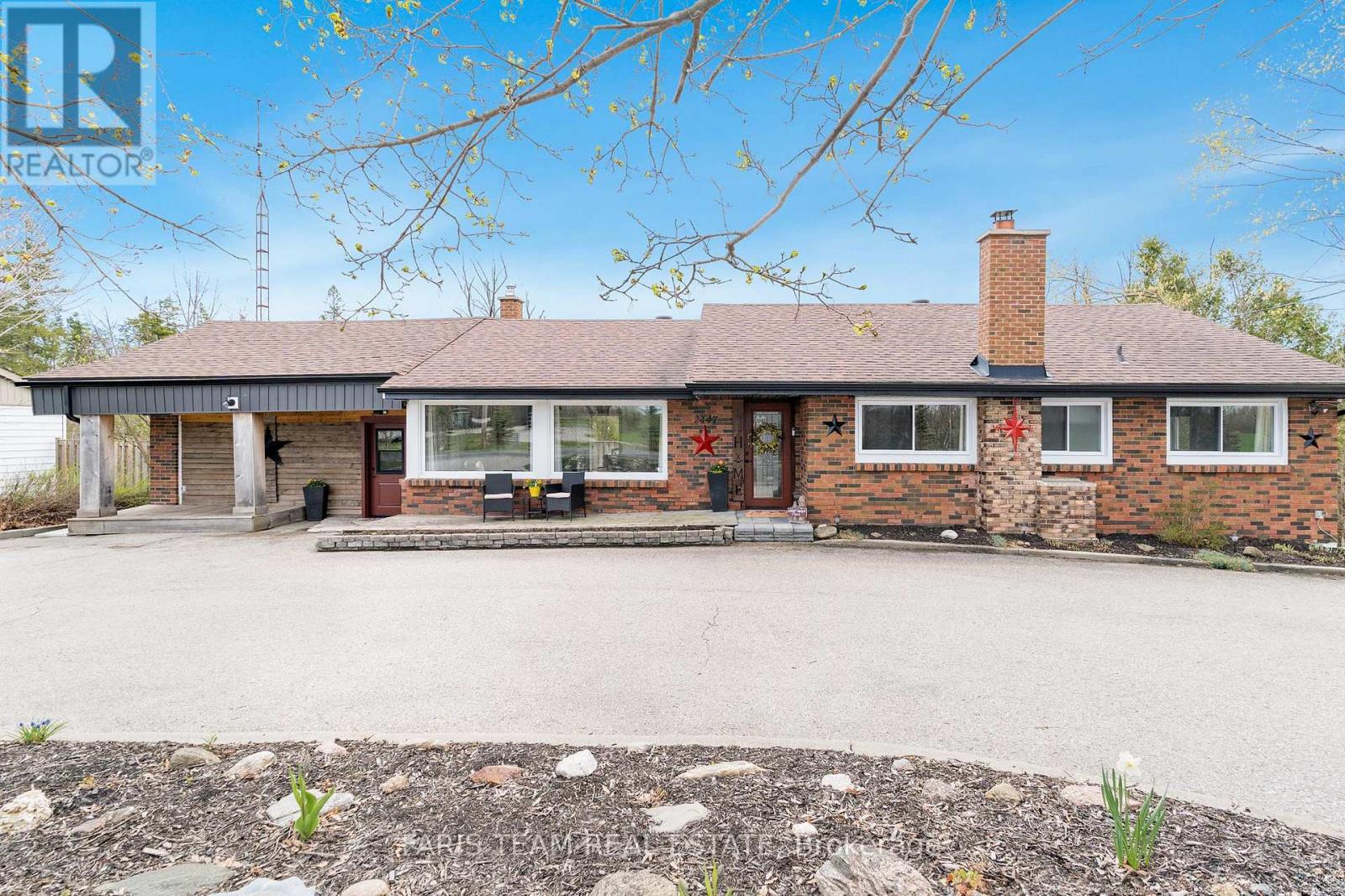 2447 Ridge Road W, Oro-Medonte, Ontario  L0L 2L0 - Photo 3 - S12132019