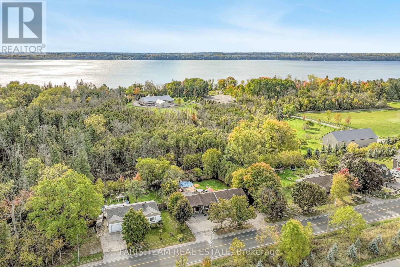 2447 Ridge Road W, Oro-Medonte, Ontario  L0L 2L0 - Photo 30 - S12132019