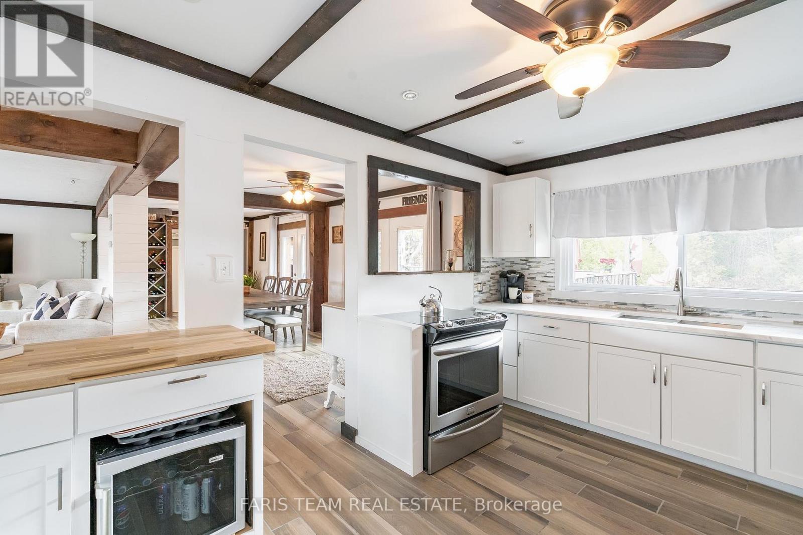 2447 Ridge Road W, Oro-Medonte, Ontario  L0L 2L0 - Photo 6 - S12132019