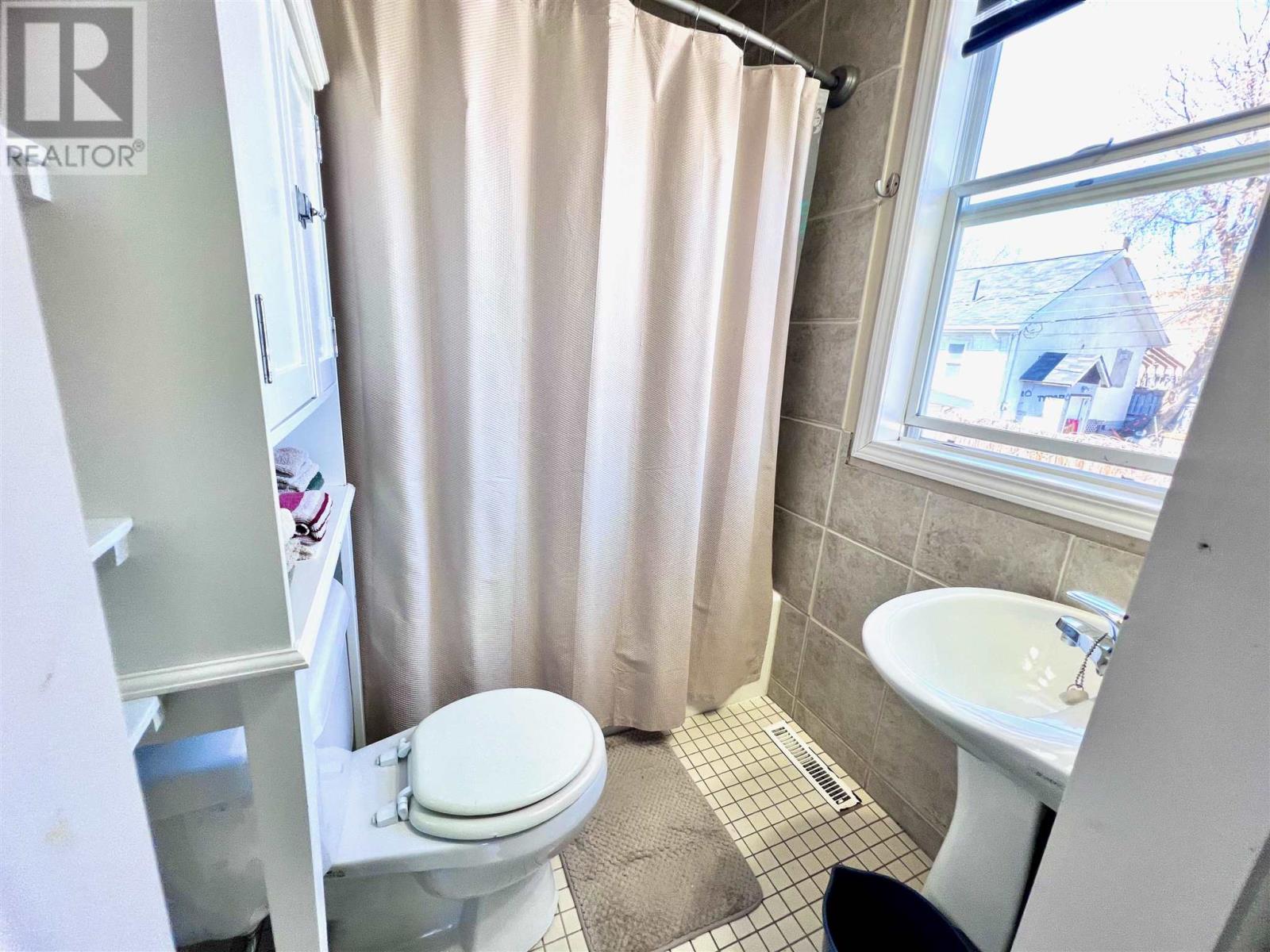 633 - 633 1/2 Sixth Ave S, Kenora, Ontario  P9N 2C7 - Photo 40 - TB251056