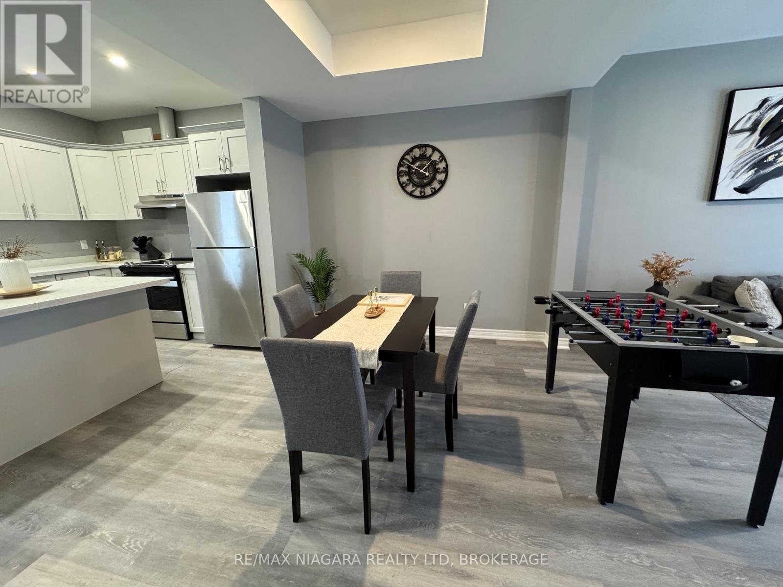 3 Upper - 8196 Mcleod Road, Niagara Falls (Brown), Ontario  L2H 3N3 - Photo 5 - X12132039