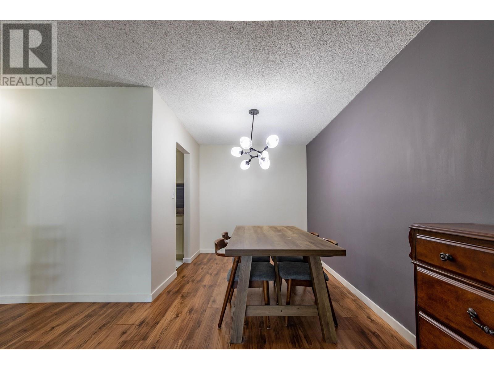 406 9890 Manchester Drive, Burnaby, British Columbia  V3N 4R4 - Photo 5 - R2999885