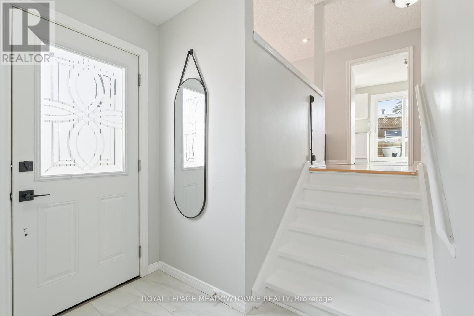 338 Whitehead Crescent, Caledon, Ontario  L7E 3Y4 - Photo 8 - W12131909
