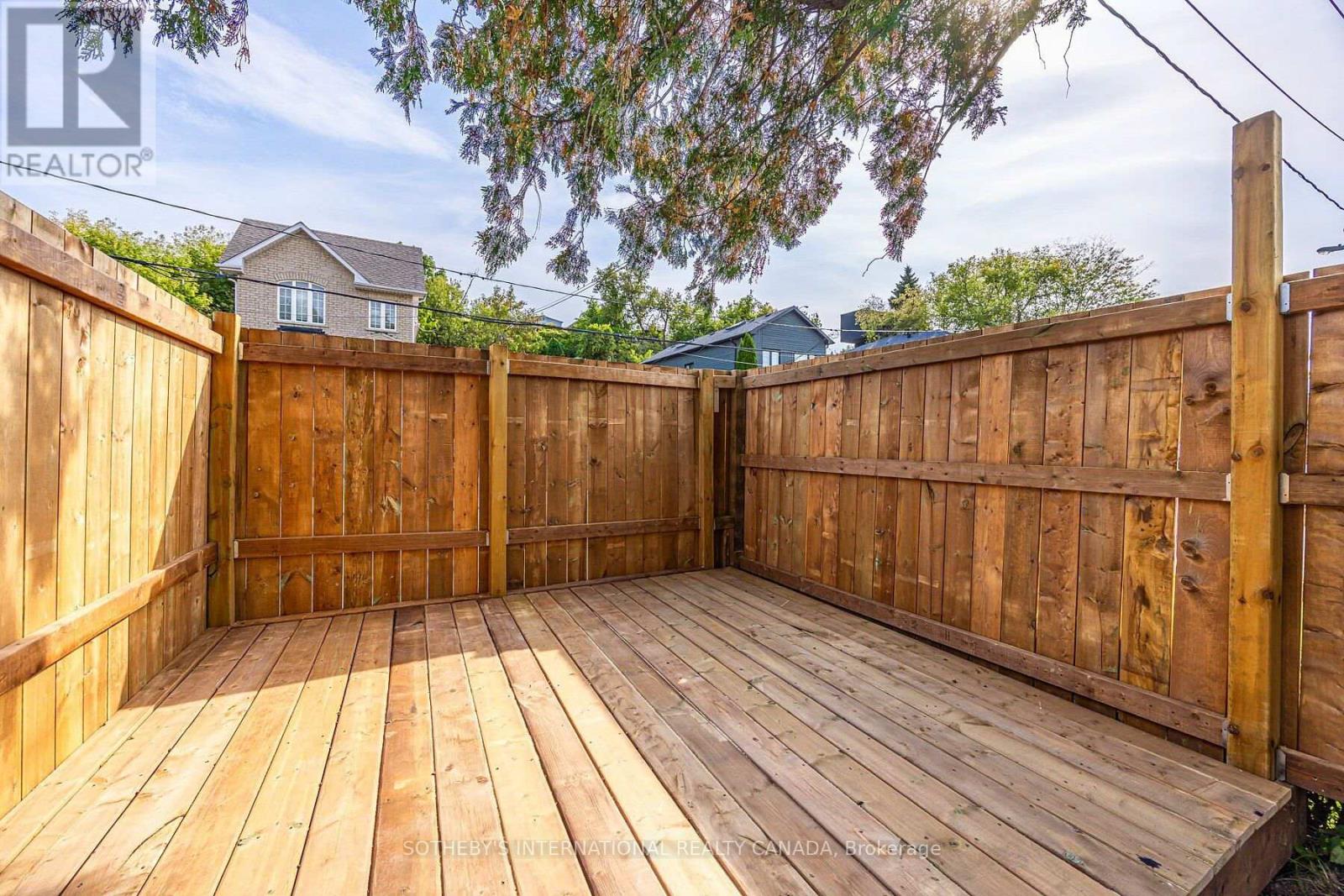 70 Dunraven Drive, Toronto, Ontario  M6M 1H2 - Photo 11 - W12131911