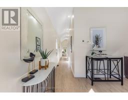 70 DUNRAVEN DRIVE, Toronto, Ontario
