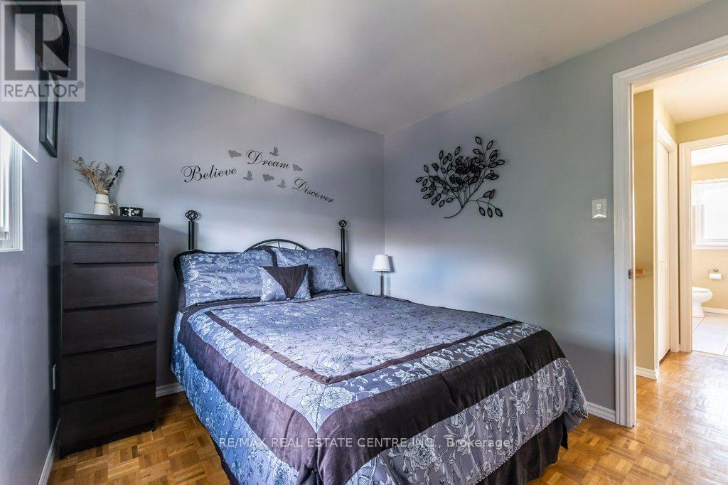 65 Lorne Scots Drive, Milton, Ontario  L9T 2Z2 - Photo 17 - W12131950