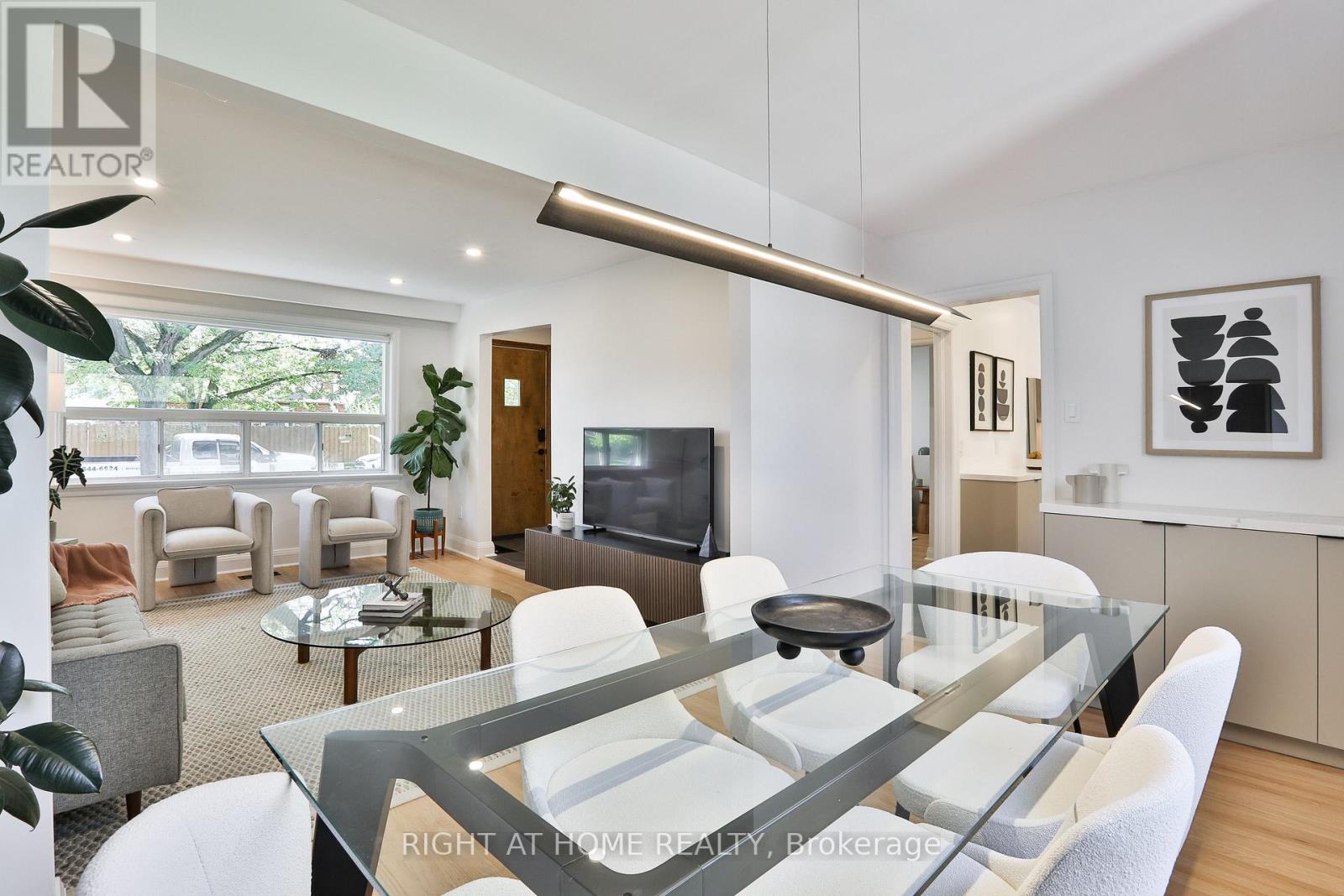 20 Amesbury Drive, Toronto, Ontario  M6M 4H4 - Photo 9 - W12131959