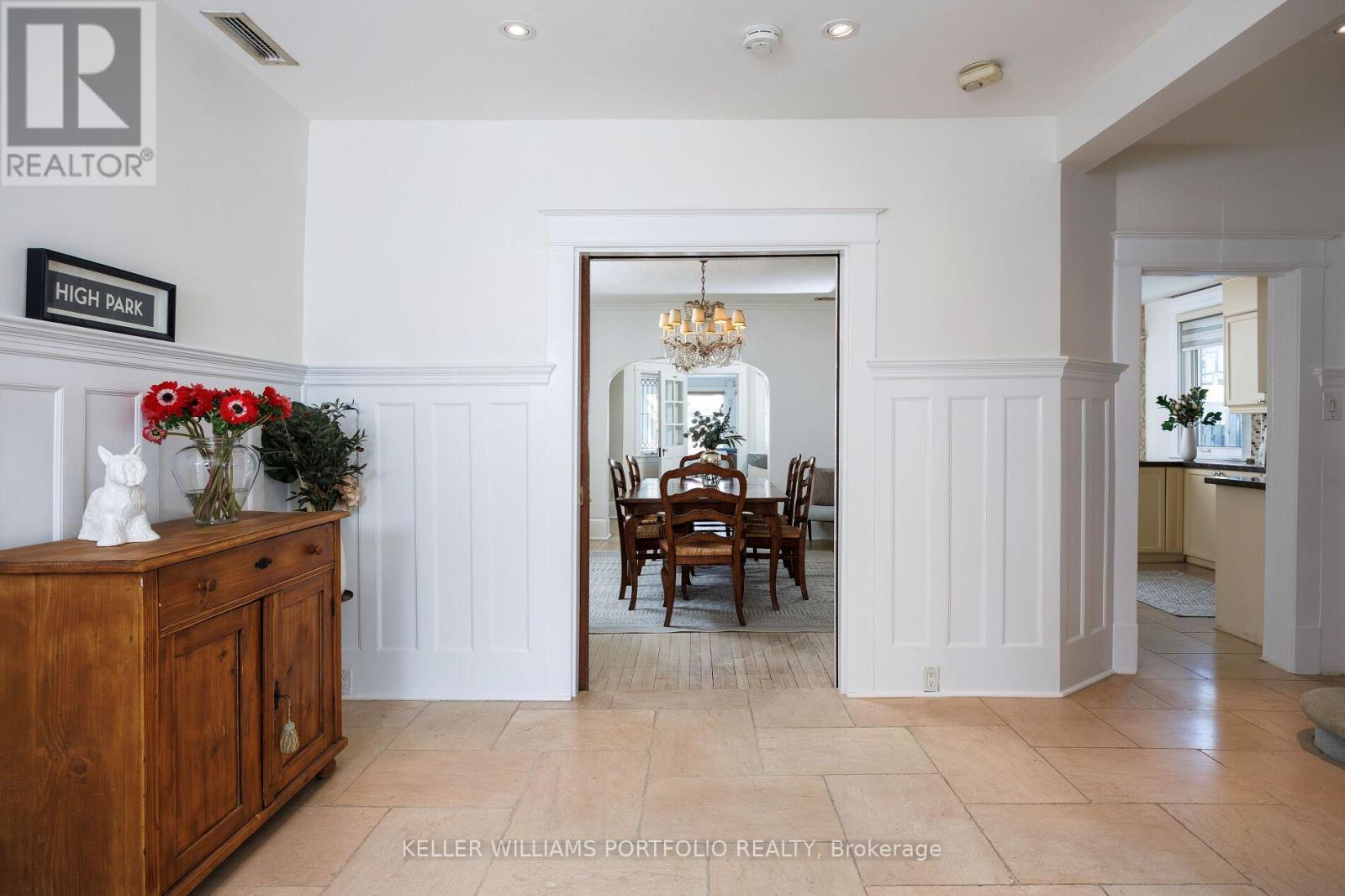 Property at 296 WRIGHT AVENUE image 5